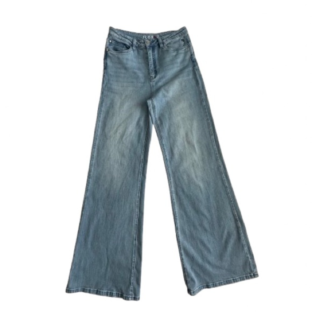 Florez Women's 31 Tall High-Rise Wide Leg Denim Jeans in Light Wash Blue
